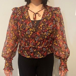 Free people Lace Long Sleeve String Tie Smocked Waist Cropped Top in Sz Large